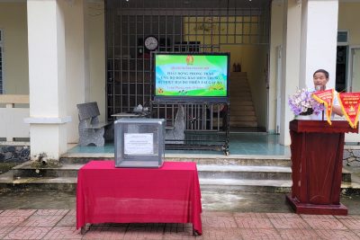 ủng hộ đồng bào các tỉnh miền Trung – Tây Nguyên