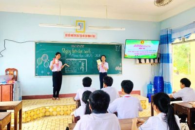 BÀI THI TUYÊN TRUYỀN GIỚI THIỆU SÁCH CỦA LỚP 8A